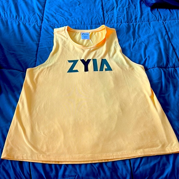 Zyia Tank - Picture 1 of 5